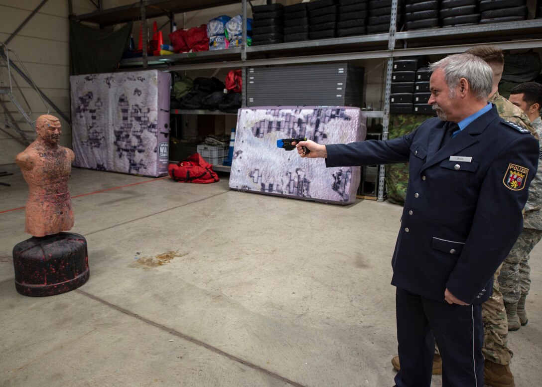 Local Polizei leaders tour Spangdahlem Air Base