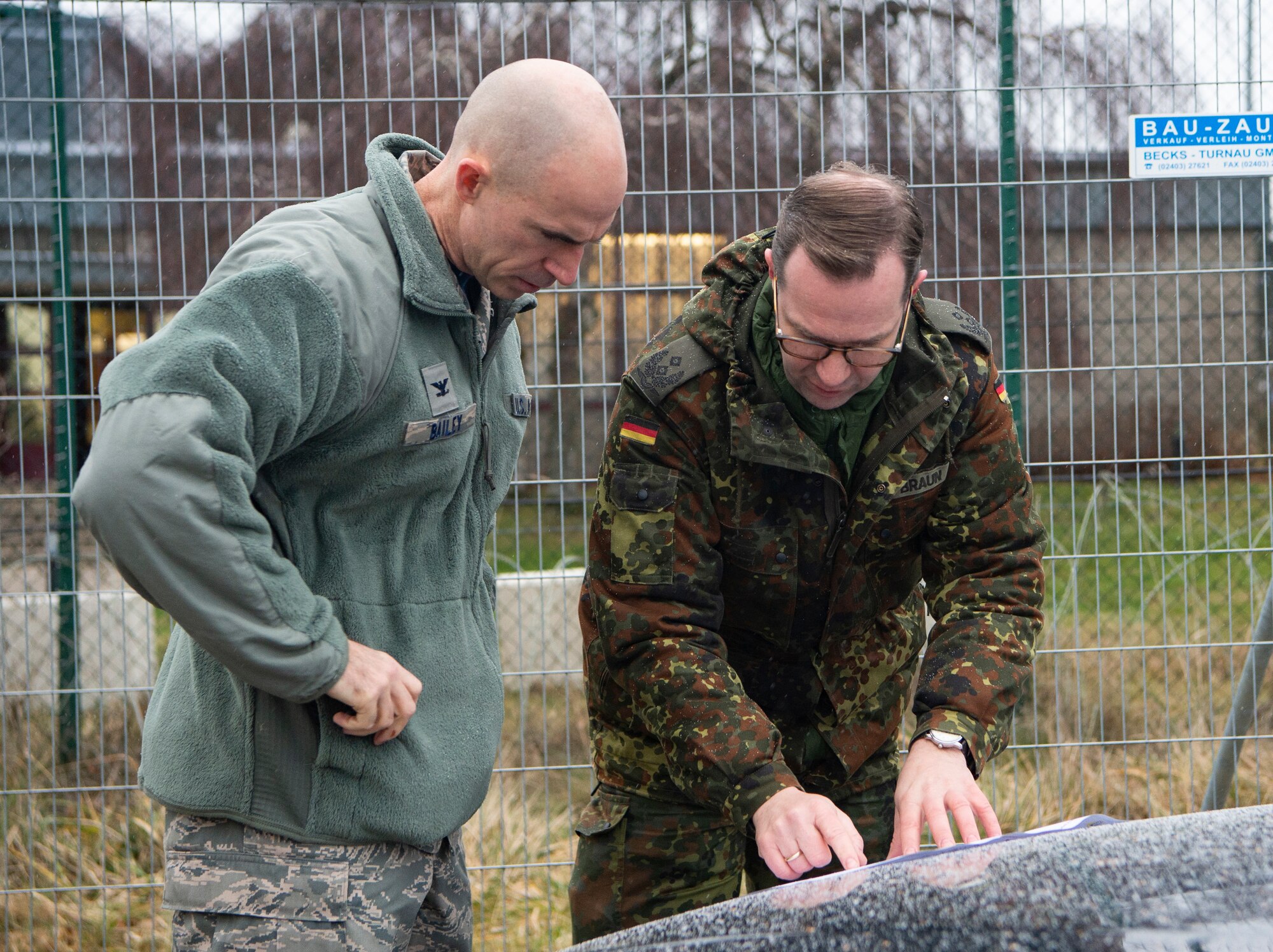 52nd Fighter Wing commander visits Buechel Air Base