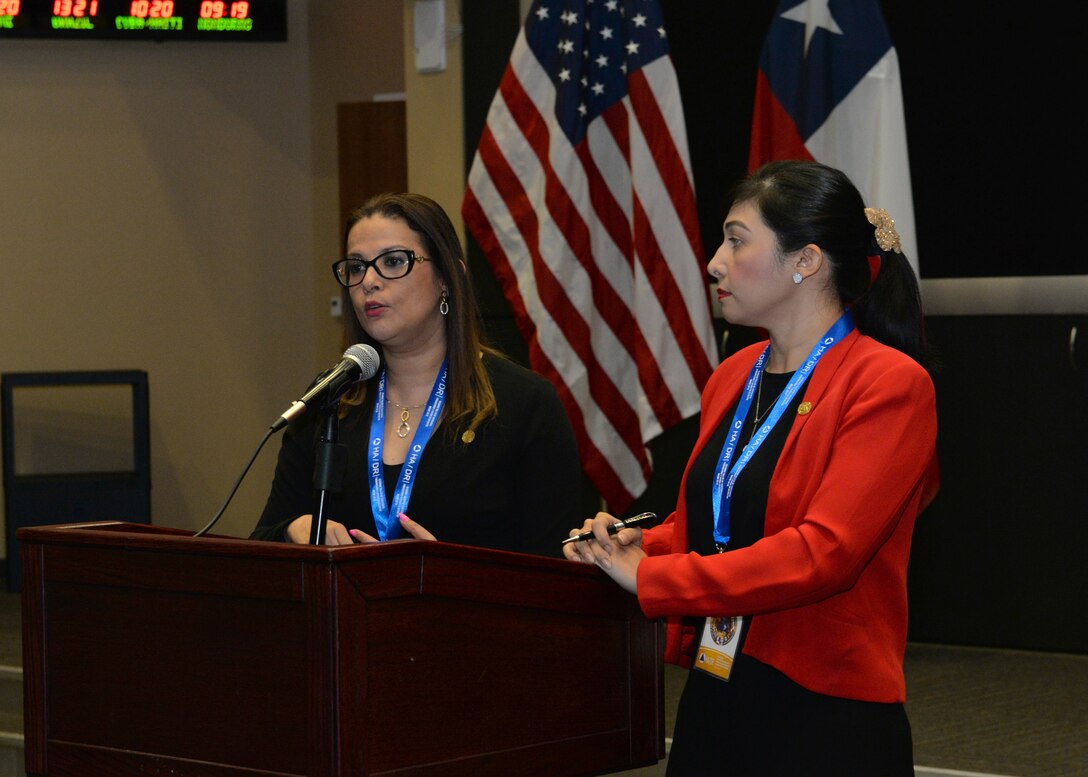 essica Solana, left, and Mayra Valle, representing the Dominican Republic present on the Dominican Republic’s disaster relief and humanitarian assistance planning during the 2nd Humanitarian Assistance and Disaster Relief workshop