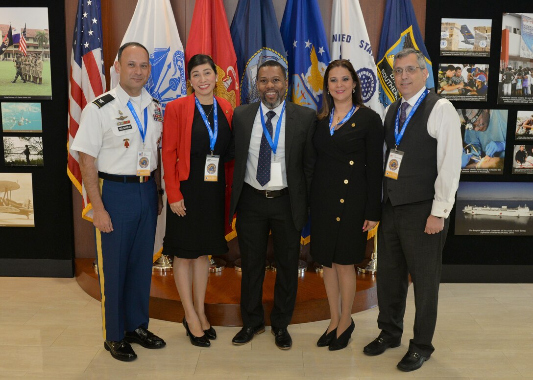 Group photo of the 2nd Humanitarian Assistance and Disaster Relief workshop in Miami.