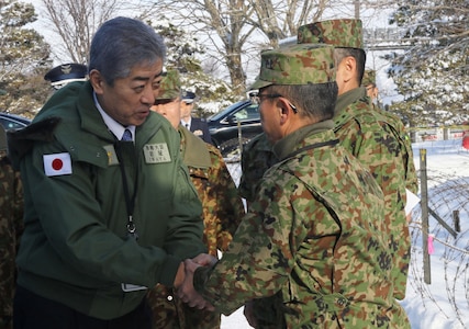 Japan Minister of Defense visits Yama Sakura 75