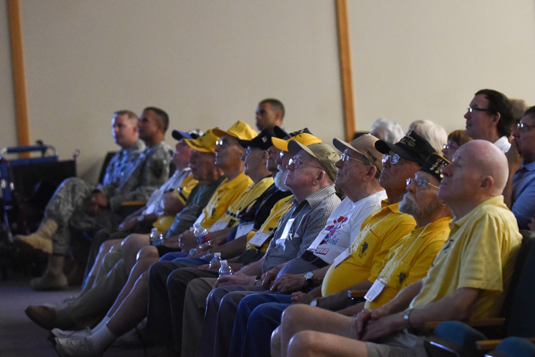 83rd ID WWII veterans visit Fort Knox