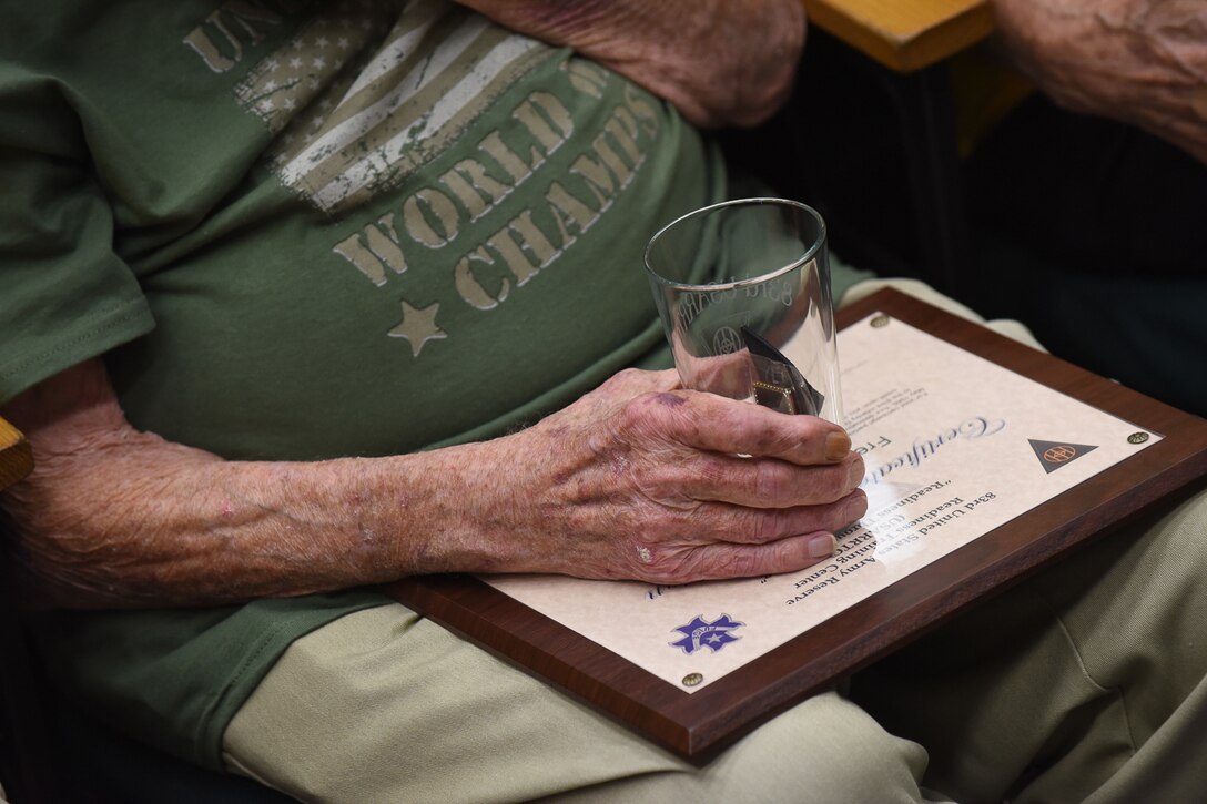 83rd ID WWII veterans visit Fort Knox