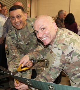 USAMEB Commander, Col. Oscar H. Pintado (left), joins USAREC Commander, Maj. Gen. Frank M. Muth