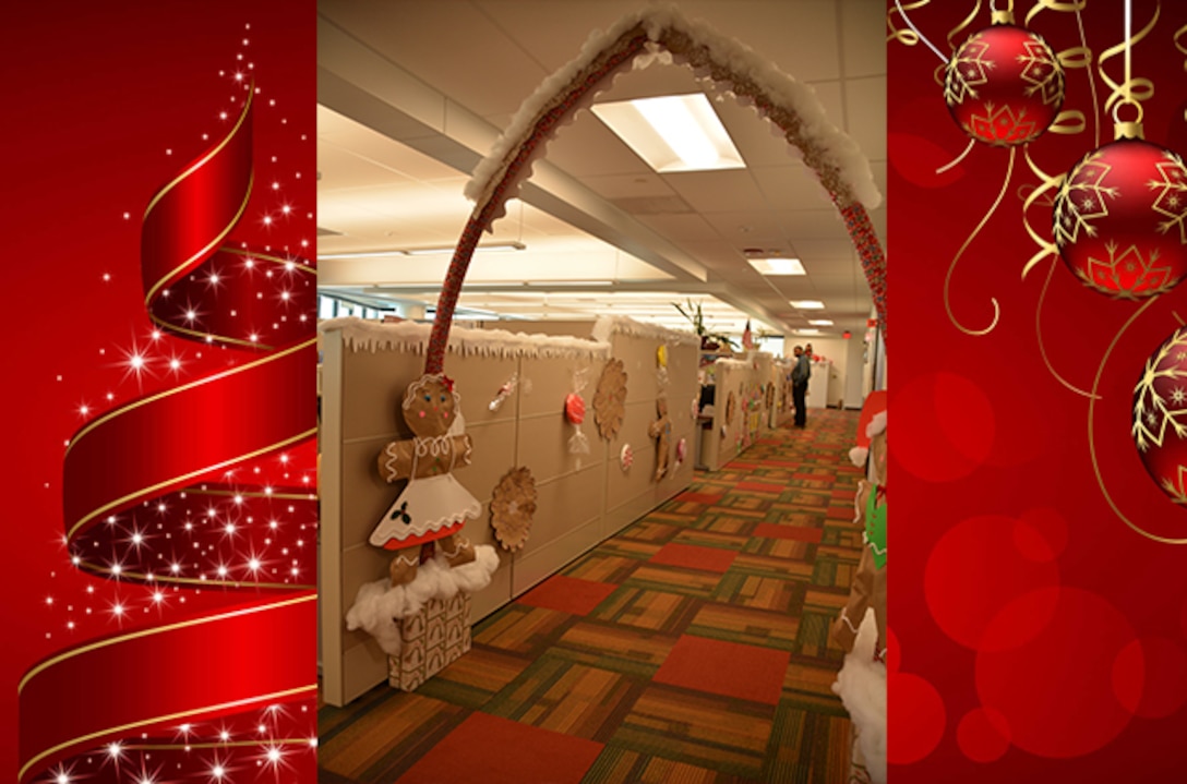 DSCR workplace holiday decoration