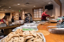 Team Minot delivers cookies to Airmen