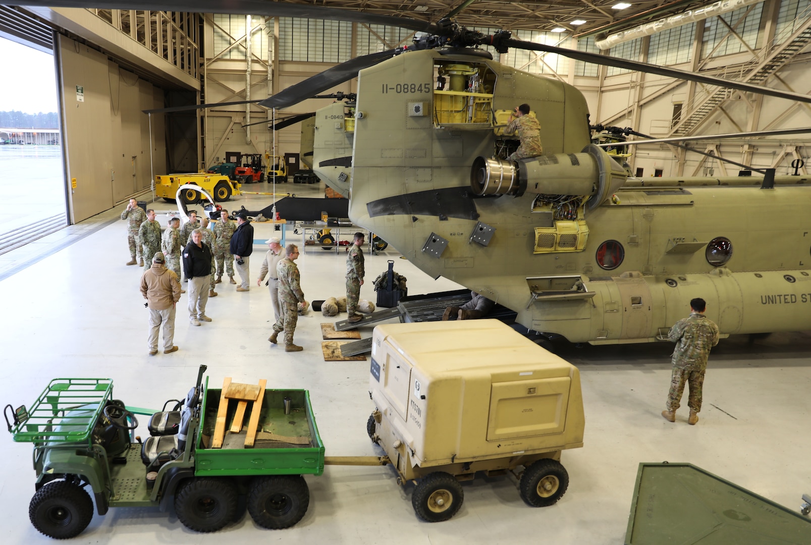 Joint Task Force Civil Support (JTF-CS) participated in a concept loadout exercise at Felker Army Airfield, Fort Eustis, Va., Dec. 21, 2018. JTF-CS members participated in the scenario event with the 11th Theater Aviation Command (TAC), U.S. Army General Support Aviation Battalion (5-159th), Army aviation coordination team based at Fort Eustis. (DoD photo by U.S. Air Force Michael Campbell/ Released)