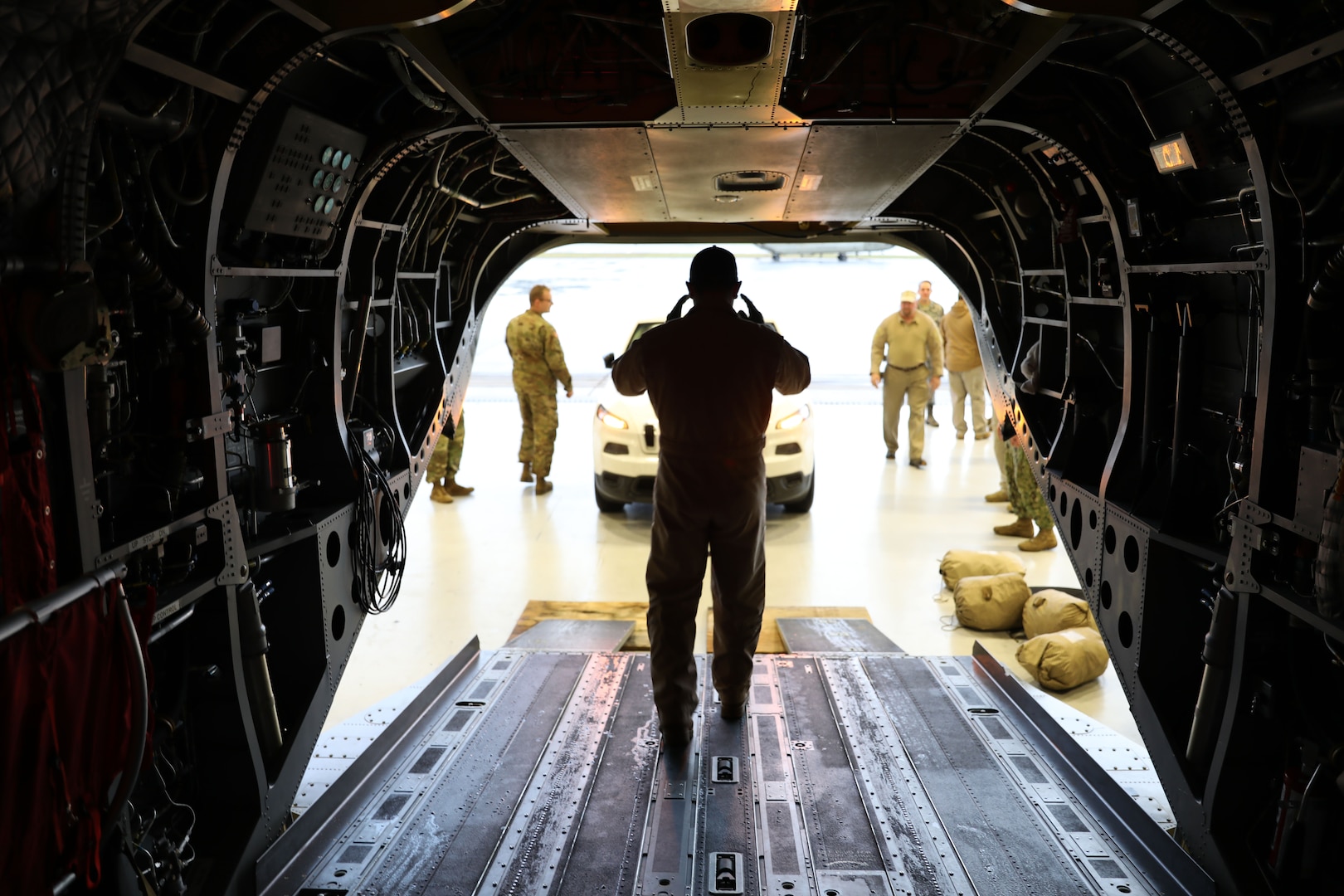 U.S. military members and DoD civilians of the Joint Task Force Civil Support (JTF-CS) participated in a concept loadout exercise at Felker Army Airfield, Fort Eustis, Va., Dec. 21, 2018. JTF-CS members participated in the scenario event with 11th Theater Aviation Command (TAC), U.S. Army General Support Aviation Battalion (5-159th), Army aviation coordination team based at Fort Eustis. “Through concept development JTF-CS rapid deployability can be enhanced by using small, independent teams,” said Kevin Woodrum, a joint exercise planner. “These teams utilize the joint planning process (JPP) to conduct detailed planning to save lives, mitigate the effects of the CBRN incident and provide situational understanding while coordinating with local, state, tribal and federal officials to determine the level of DoD support required.” (DoD photo by U.S. Air Force Michael Campbell/ Released)