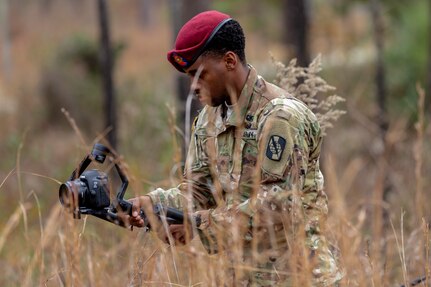 Army Reserve Combat Camera Soldiers Produce Army's First Hip Hop Video