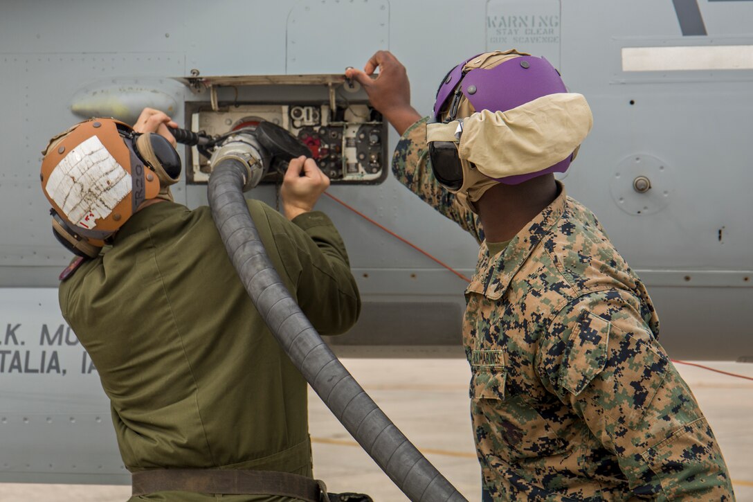 Marines with MWSD-273 conduct a Forward Arming and Refueling Point exercise aboard Marine Corps Air Station Beaufort, SC, Dec. 19, 2018. The FARP trained the Marines for upcoming exercises and deployments.(U.S. Marine Corps photo by Cpl. Debra S. Sainer/Released)