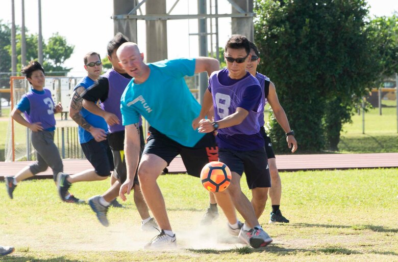 Building bonds and breaking bread