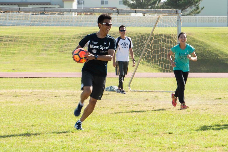Building bonds and breaking bread