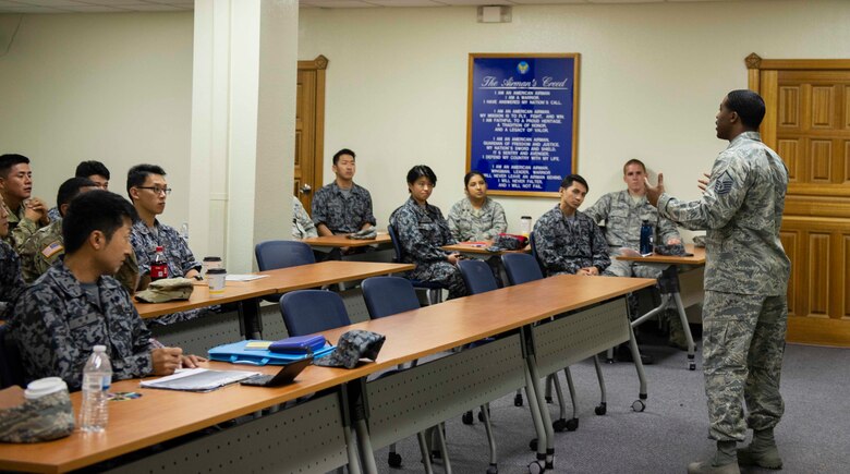 Building bonds and breaking bread