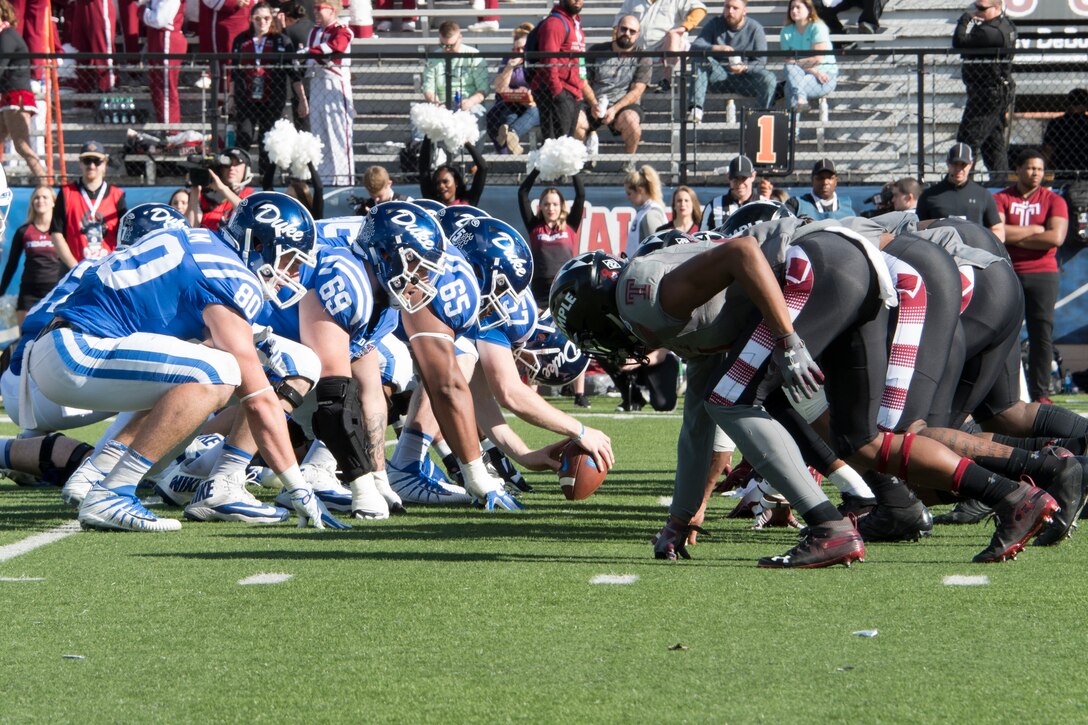 The Duke University Blue Devils and the Temple University Owls face off on the line of scrimmage during the 2018 Walk Ons Independence Bowl in Shreveport, Louisiana, December 27, 2018. The Blue Devils defeated the Owls 56-27.(U.S. Air Force photo by Airman 1st Class Maxwell Daigle)