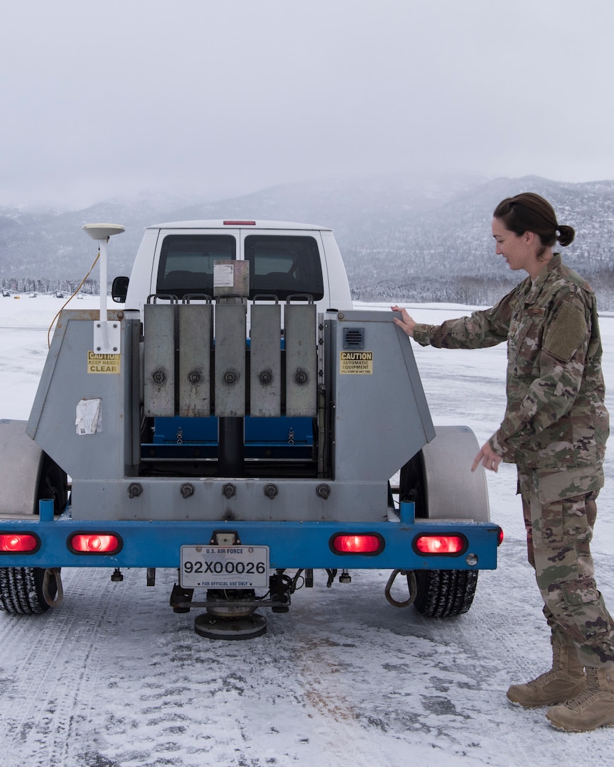 Evaluation team uses non-destructive testing on JBER Airfields