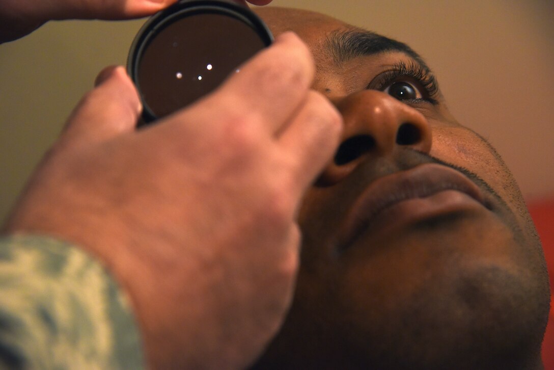 22 ARW, 22 AMDS, McConnell AFB, Optometrist