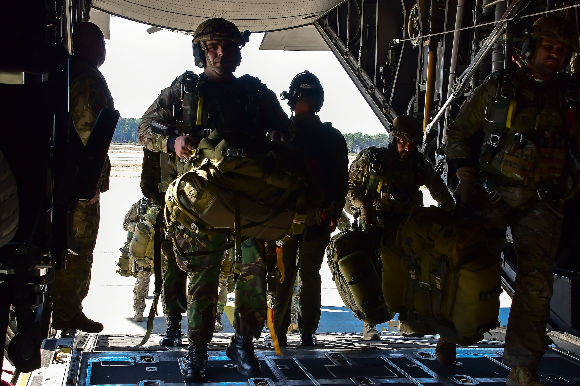 Real Thaw 18 is a Portuguese-led exercise that invites armed forces from various countries to participate in training missions aimed at merging and deploying different platforms toward a major objective, covering a vast range of activities including air-to-air and air-to-ground training, tactical air transport operations and close air support.