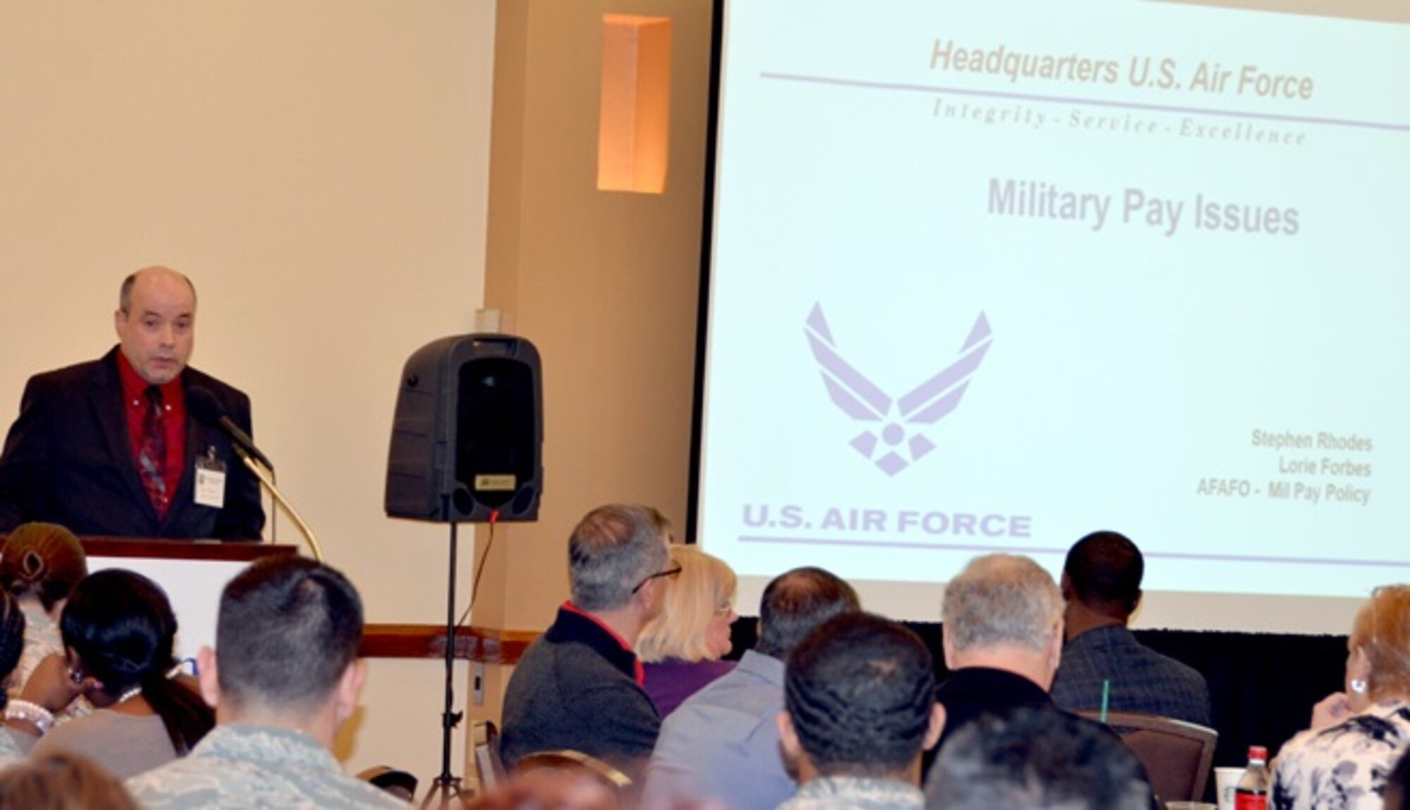 Stephen Rhodes, Air Force Accounting and Finance Office military pay analyst, addresses questions from attendees during the 2018 Air Force Financial Services Workshop in San Antonio, Jan. 30.