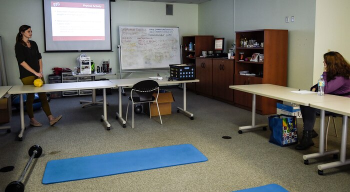Alaine Mills, left, JB Charleston Health and Wellness Center registered dietician, teaches a nutrition and diet class at JB Charleston, S.C., Feb. 1, 2018.