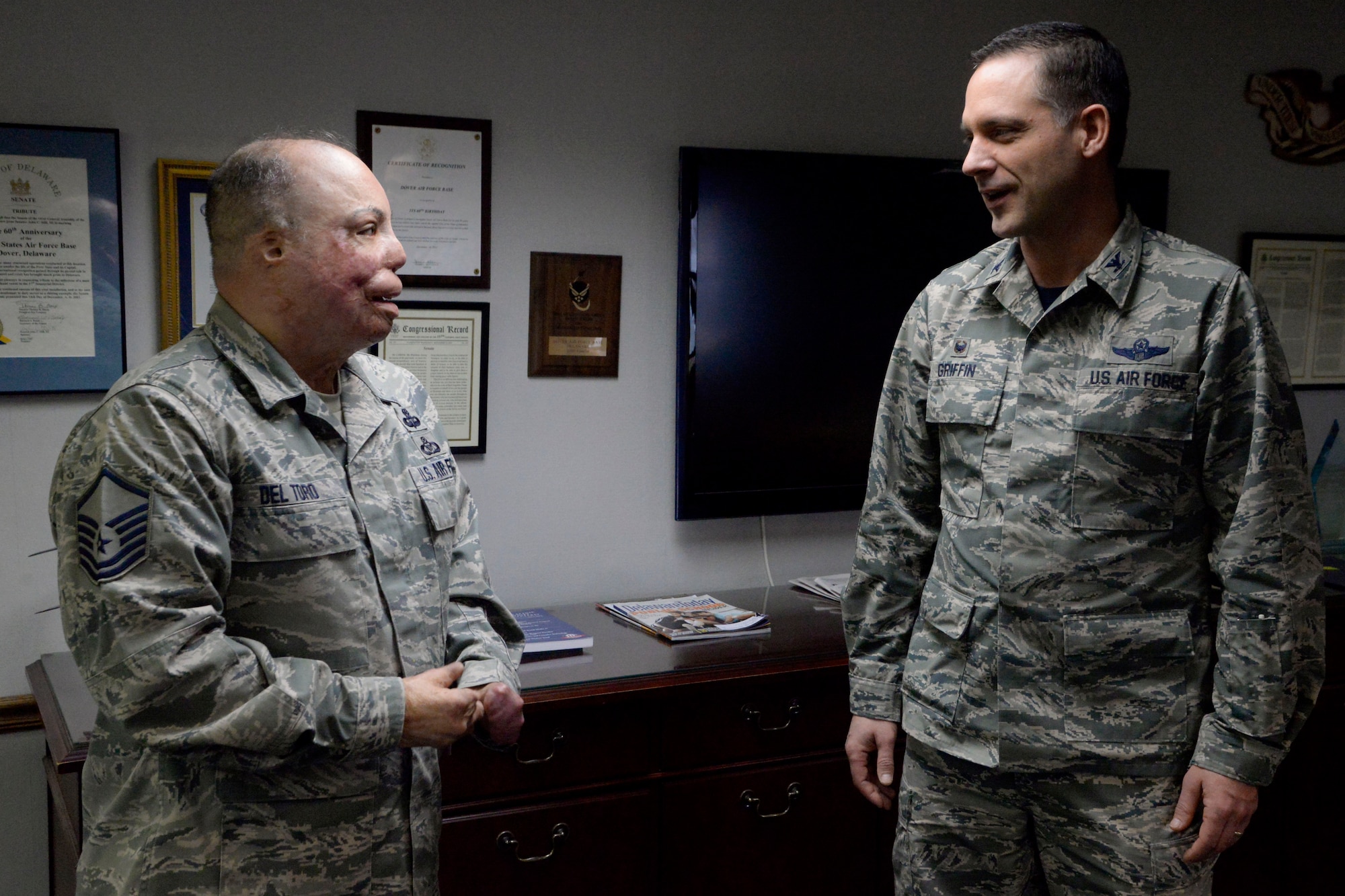 Air Force Wounded Warrior visits Team Dover