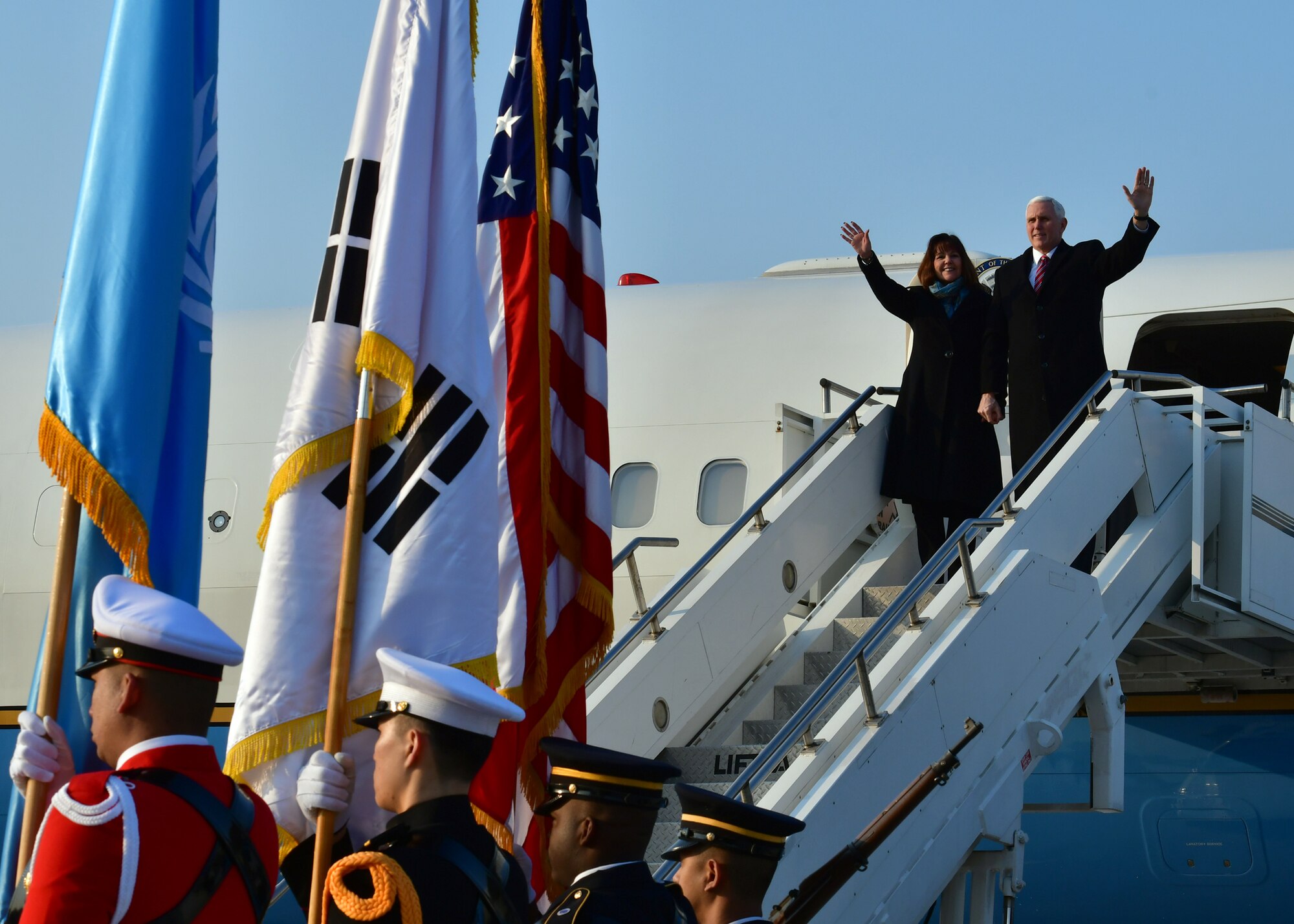 Vice President lands at Osan