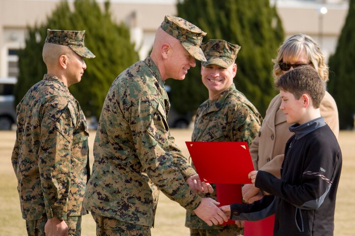 MCAS Iwakuni gives a warm sayonara to Sgt. Maj. Garza