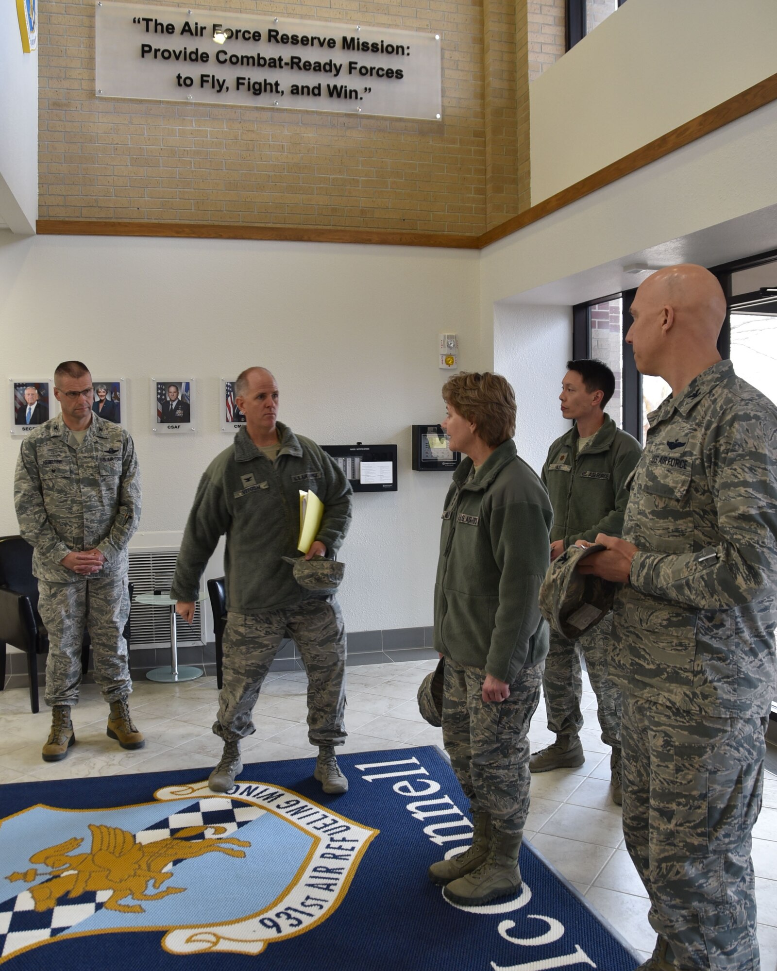 Reserve Leaders Visit Refueling Wing