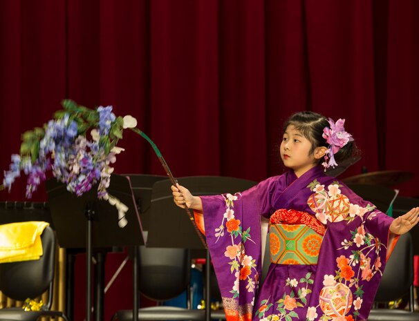 Matthew C. Perry Elementary School welcomed the Shunan International Children’s Club for a performance at Marine Corps Air Station Iwakuni, Japan, Feb. 12, 2018.