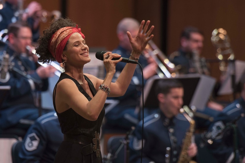 Aimée sings with USAF Band