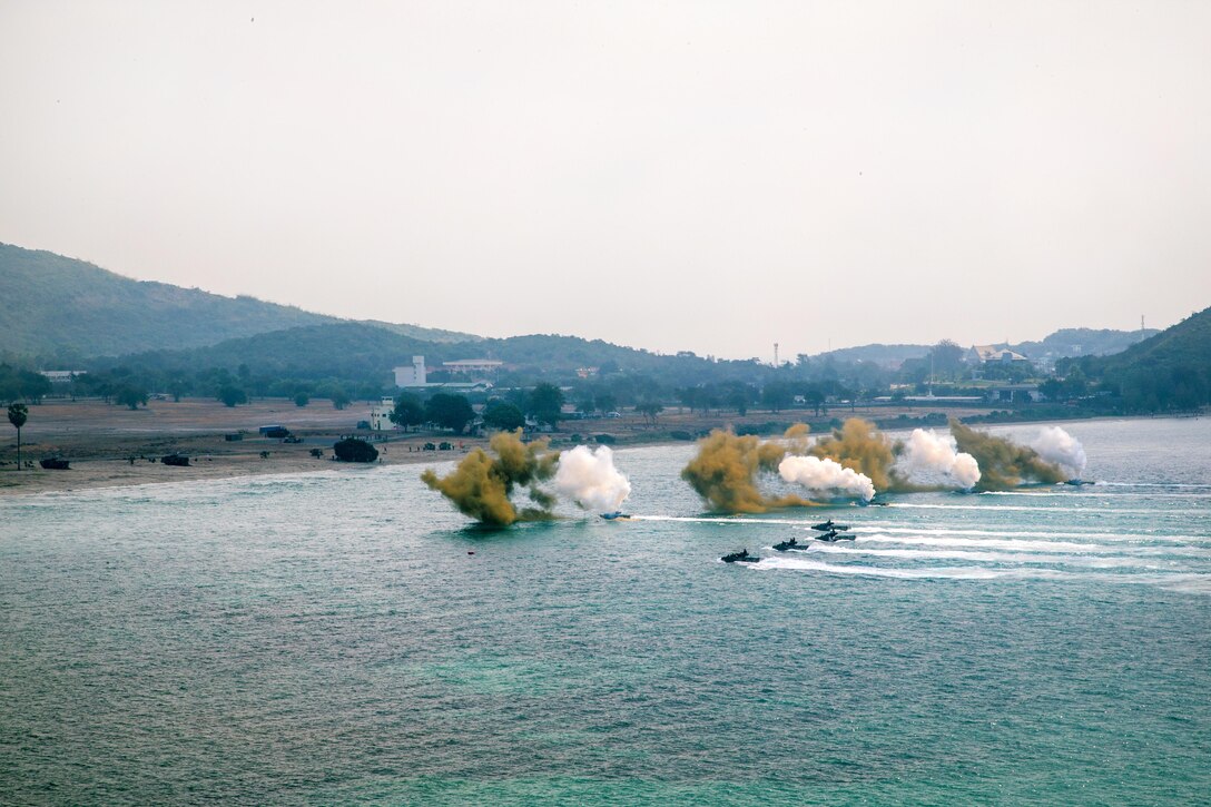U.S. and South Korean Marines conduct an amphibious assault during Cobra Gold 18.