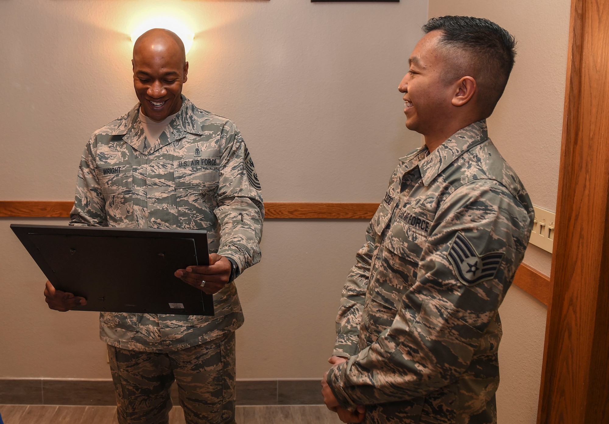 CMSAF Wright visits Minot Airmen