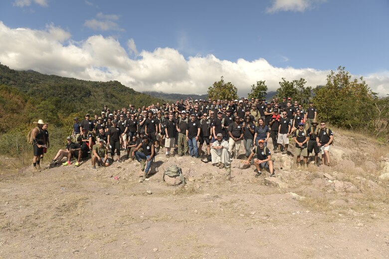 Joint Task Force-Bravo volunteers visit Villages of Comayagua and La Paz
