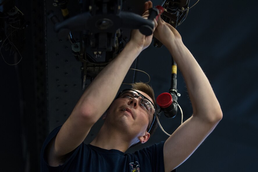 Load crews participate in competition