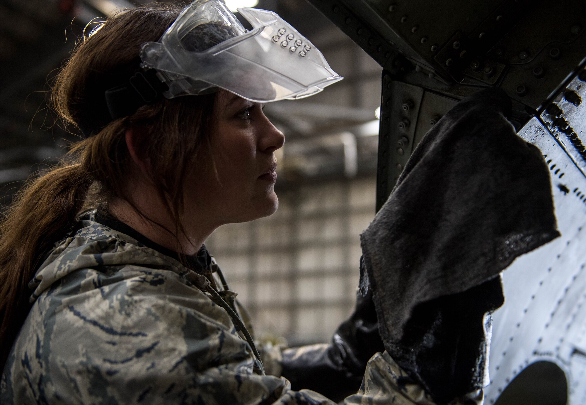 2MXS washes the Stratofortress