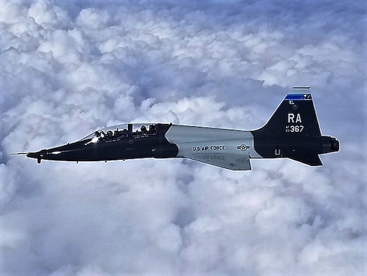 22AF commander, command chief visit 340th FTG