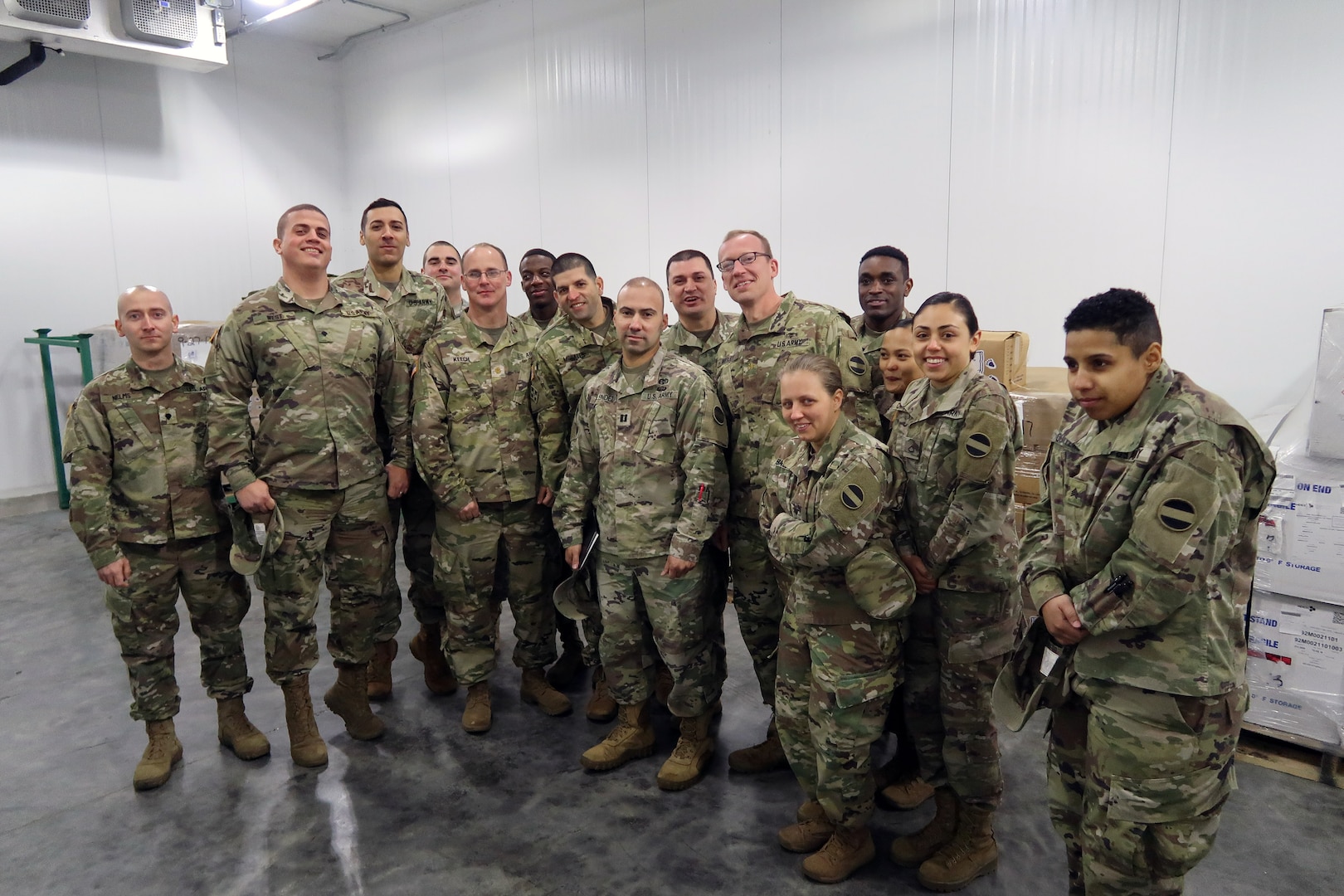 Members of the U.S. Army’s 6th Medical Logistics Management Center visit DLA Distribution