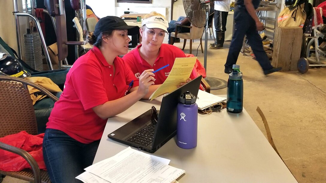 Jessica Morales (left), Portland District project controller