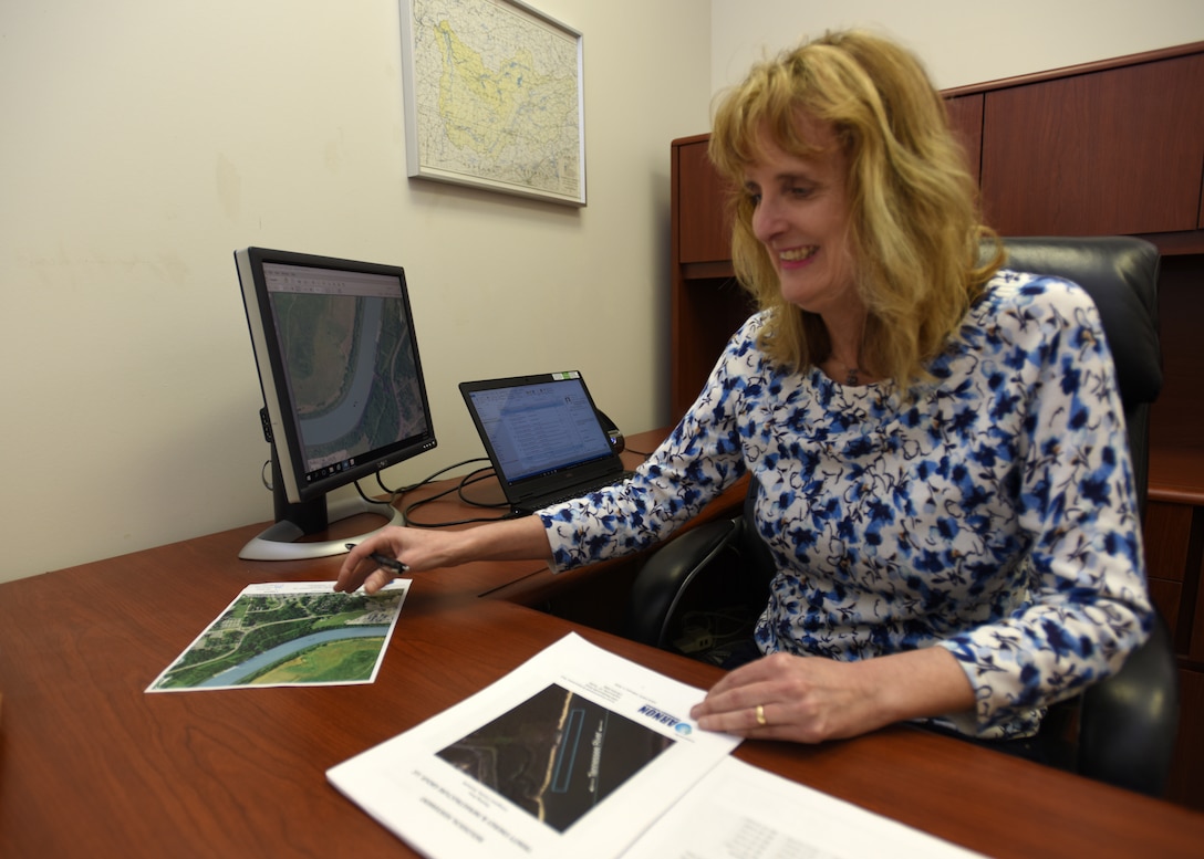 Lisa Morris, environmental engineer at the U.S. Army Corps of Engineers Nashville District’s Regulatory Division, is the employee of the month for January 2018. (USACE Photo by Lee Roberts)