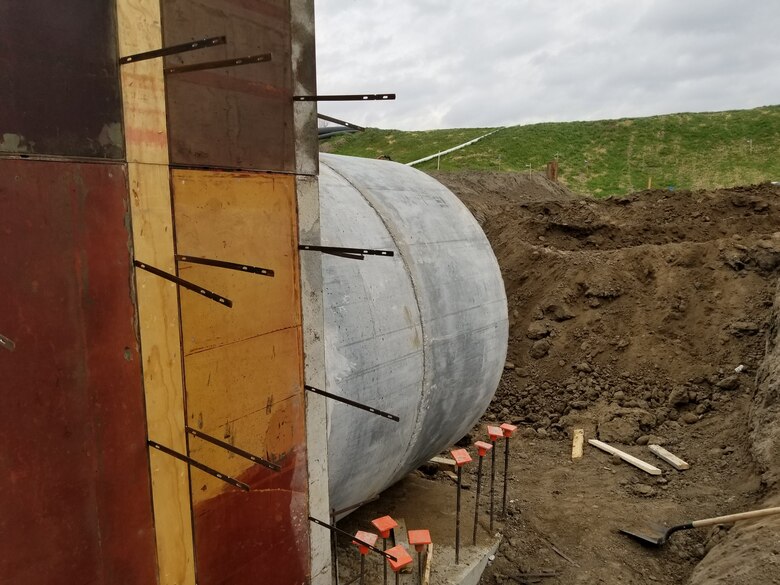 Construction of levee improvements in St. Joseph, Mo.