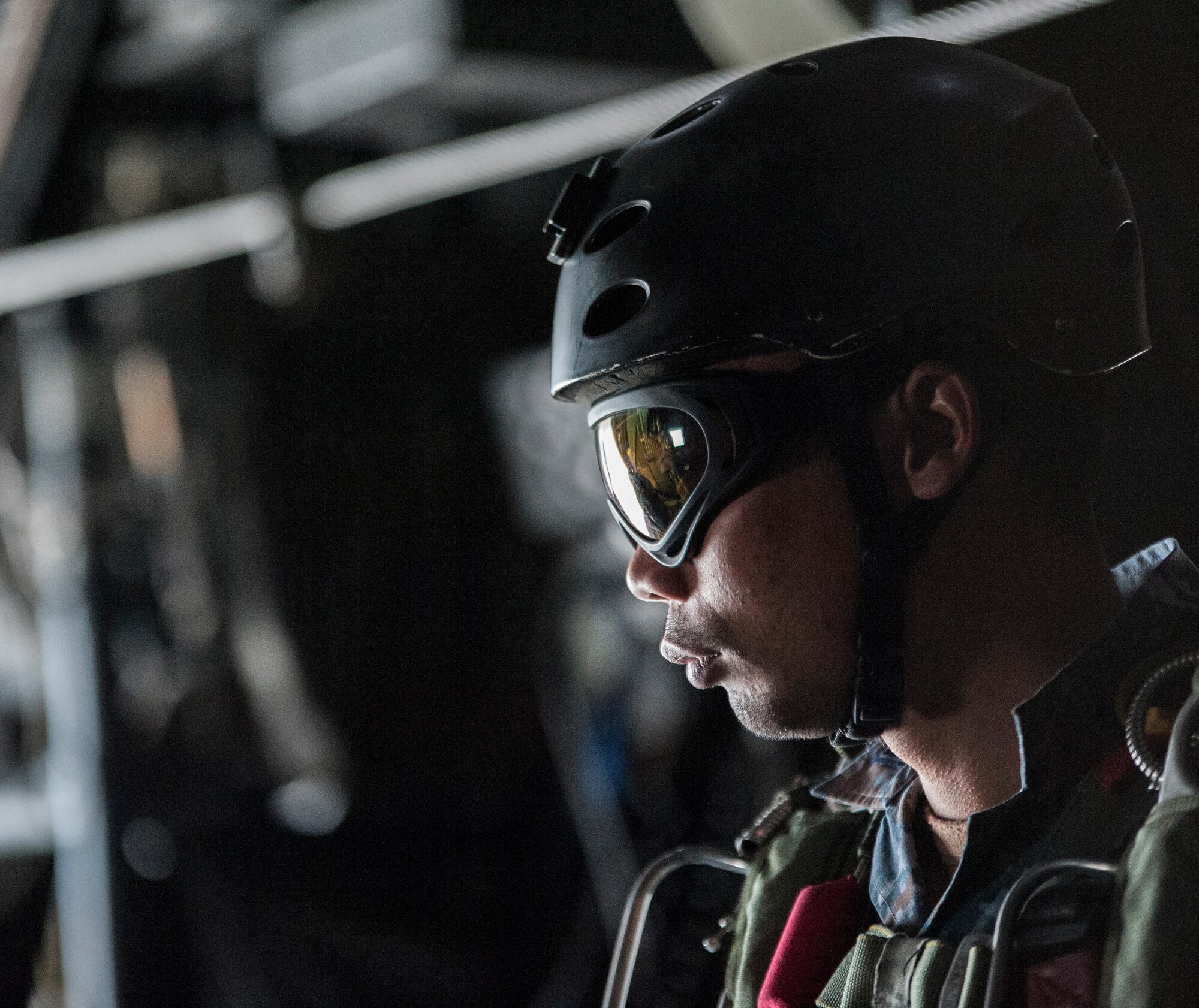 320th STS conducts military free fall with Thai partners