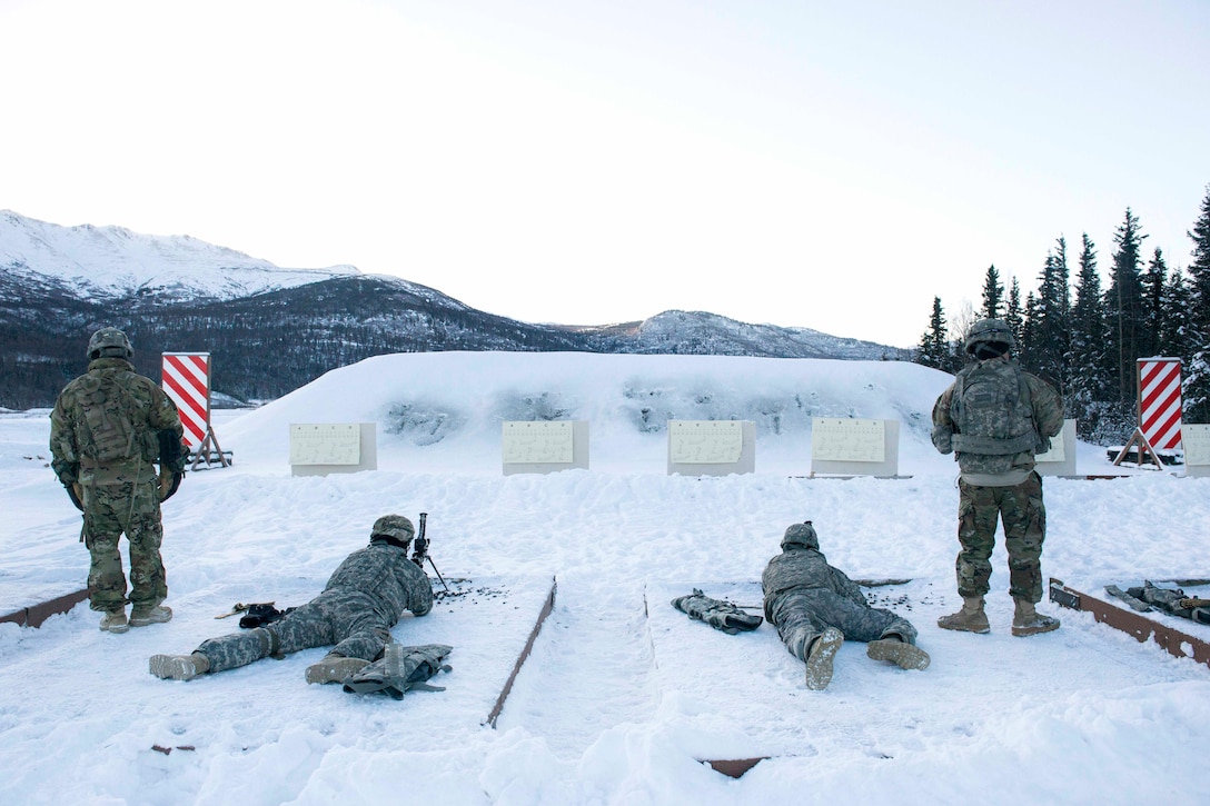 Soldiers conduct M249 light machine gun live-fire training.