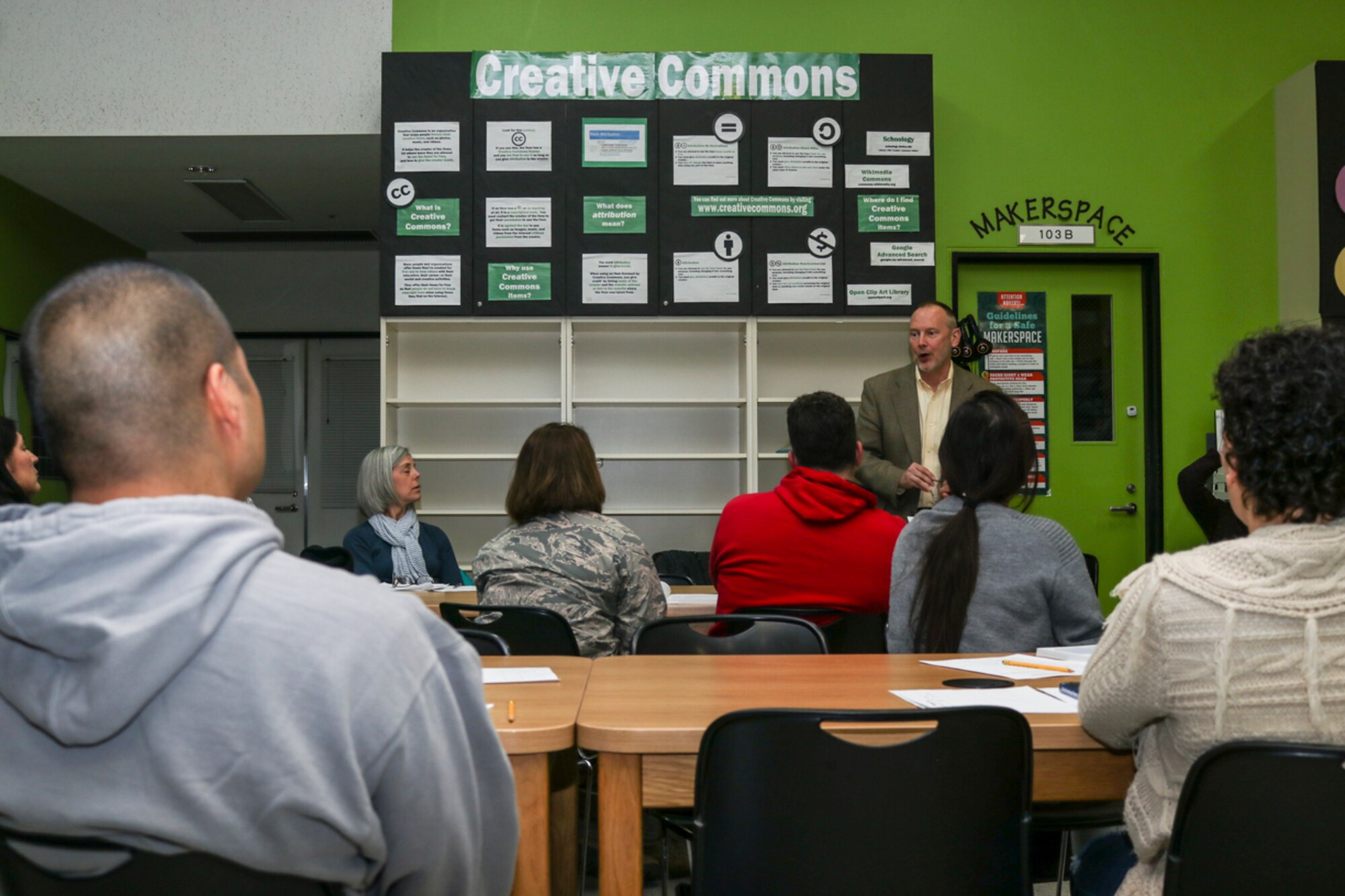 Yokota Hosts Parenting Class