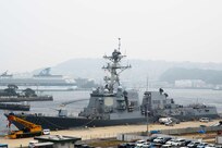 USS Dewey Arrives in Sasebo