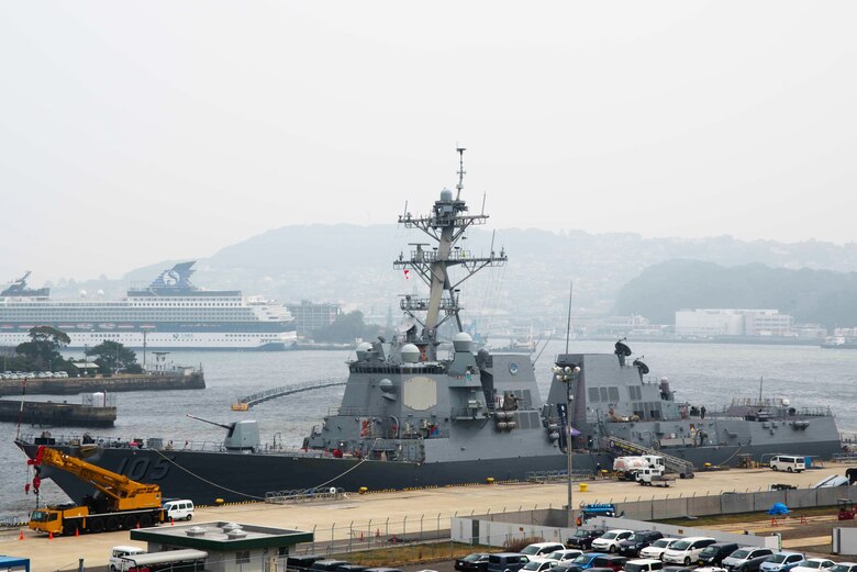 USS Dewey Arrives in Sasebo