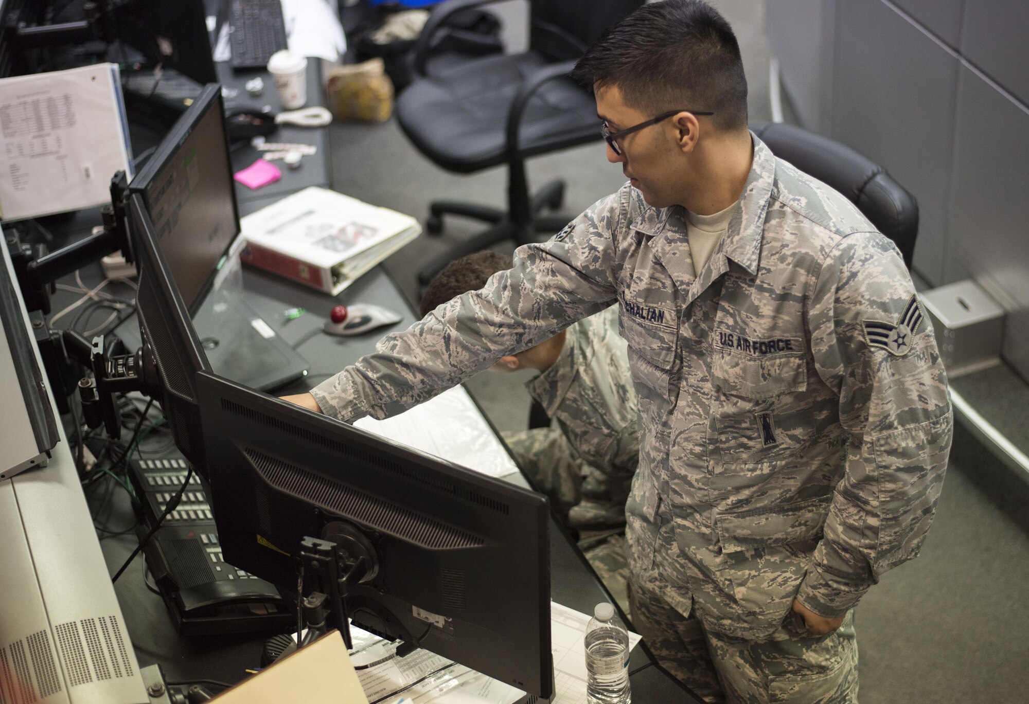 he 18th MOC maintains the Air Force’s largest combat wing at Kadena AB and ensures Kadena AB’s fighters are ready at around-the-clock.