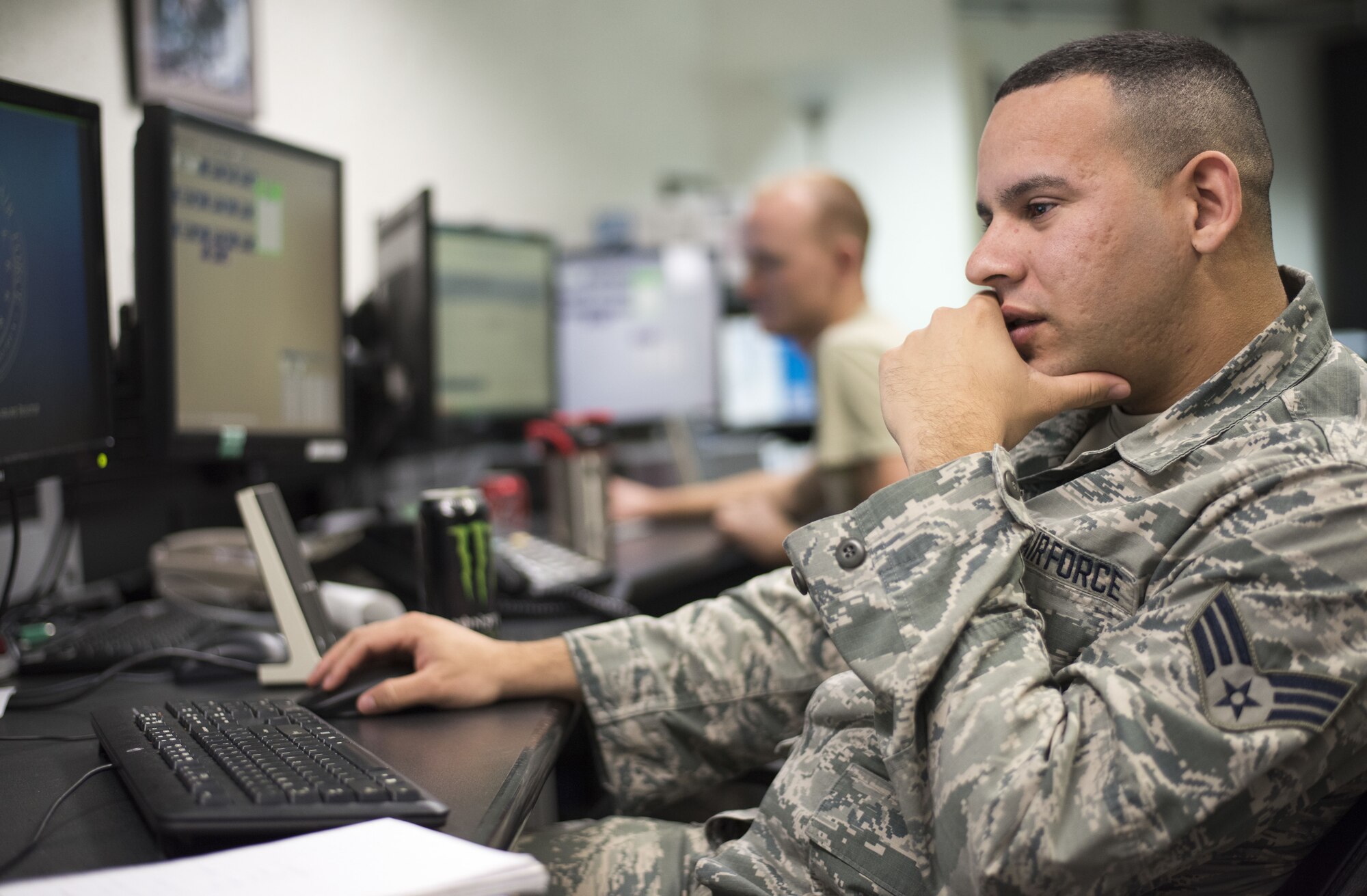 he 18th MOC maintains the Air Force’s largest combat wing at Kadena AB and ensures Kadena AB’s fighters are ready at around-the-clock.