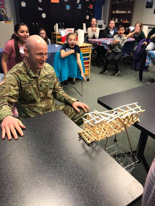 Middle East District Deputy Commander Lt. Col. Matt Reagan represented the U.S. Army Corps of Engineers at the STARBASE Winchester Academy, 8 DEC.