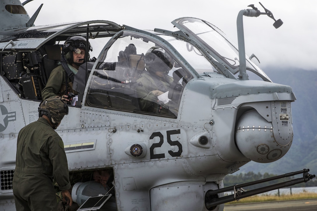 Hawaii’s first three AH-1Z Vipers arrive aboard Marine Corps Air Station, Kaneohe Bay, Dec. 19, 2017. The arrival of the 4th generation attack helicopters enhances the capabilities and power projection of Marine Light Attack Helicopter Squadron 367, Marine Aircraft Group 24, 1st Marine Aircraft Wing and MCBH. (U.S. Marine Corps Photo by Sgt. Alex Kouns)