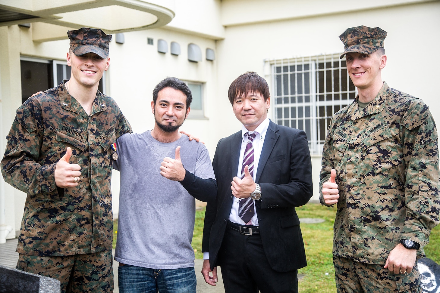 Marine awarded for rescuing four Okinawans from rip tide