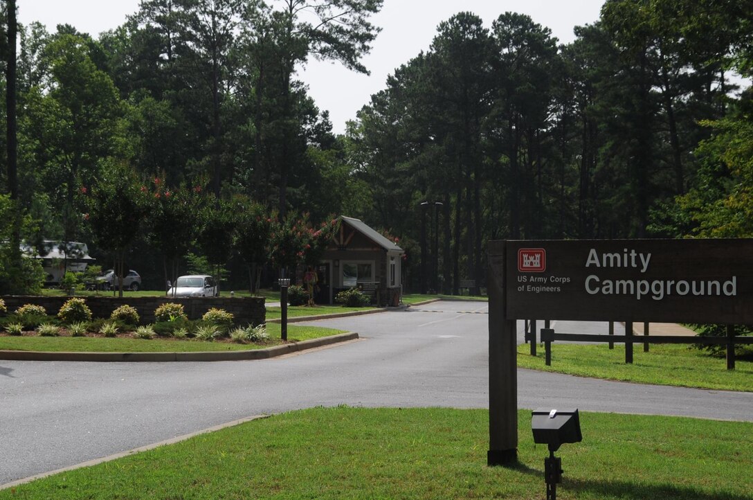 The U.S. Army Corps of Engineers, Mobile District, announced today that the four Corps-managed campgrounds at West Point Lake in Georgia will begin “cashless” operations in 2018.  Only credit and debit cards will be accepted as payment at R. Shaefer Heard, Whitetail Ridge, Holiday and Amity Campgrounds.